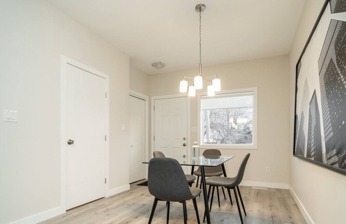 East Kildonan House | East Kildonan + Fancy 3 Bdr + Parking (644)