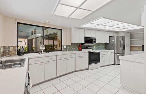 Palm Harbor House | EAST LAKE GEM ON THE GREEN 3 BED 2 BATH POOL HOME PERFECT FOR FAMILIES