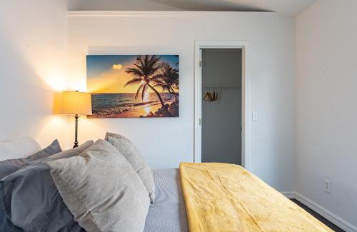 Orlando House | East Orlando Getaway - 3BR/2BTH - *Pool *Parking