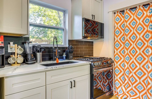 East Point Apartment | East Point Gem: 8 Mi to Dtwn Atlanta!