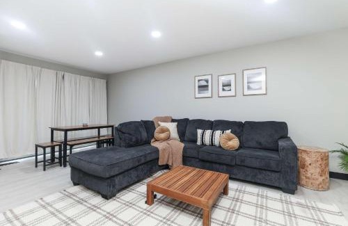 Wichita House | East Side Oasis 3BR 2 BA Coffee 5Min to Town East
