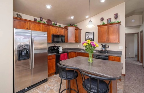 Sioux Falls House | East side single family home near Harmadon ball fields