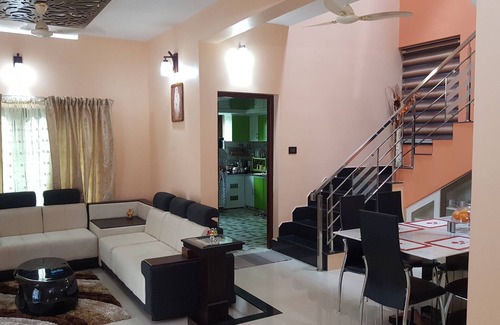Tiruvalla House | East Top Villa Fully Furnished 4BHK in Thiruvalla