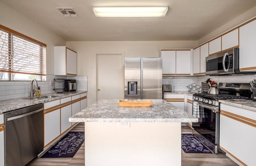Coyote Corridor House | East Tucson Escape - updated 3 bedroom 2 bath