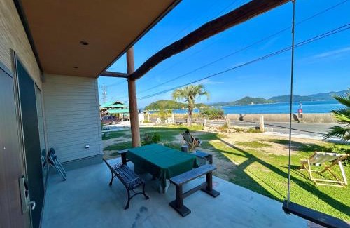 Onomichi Villa | East Villa Shimanami Mukaishima seafront