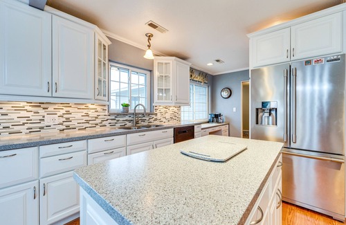 East Wenatchee House | East Wenatchee Home ~ 2 Mi to Columbia River!