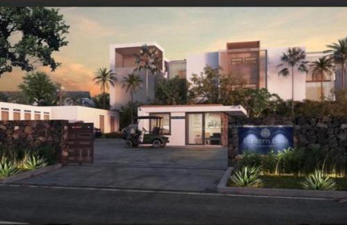 Poste Lafayette Apartment | Eastern Blue Beachfront Apartment