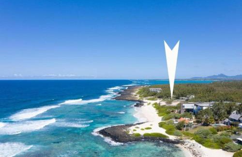 Poste Lafayette Apartment | Eastern Blue Beachfront Apartment