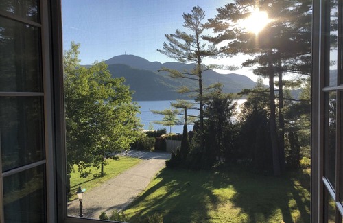 Eastman Villa | Eastern Townships waterfront with in-ground salt spa, sauna, kayaks, paddle boards and wifi