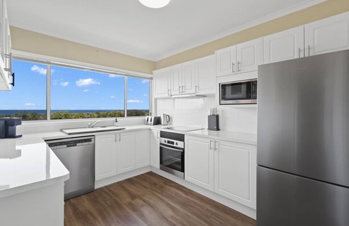 Lakes Entrance House | Eastern Views Beach House - Lakes Entrance