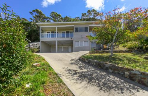 Lakes Entrance House | Eastern Views Beach House
