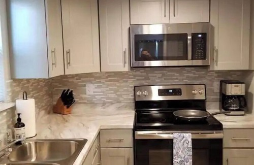 Biggs Field House | Eastside Gem! Welcome Home 65" TV fully remodeled