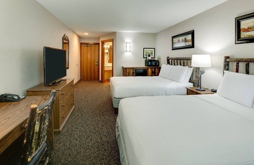 Johnston Hotel | Easy Access to I-35! Deluxe 2 Double, Stoney Creek Johnston, Pool | 3 Units