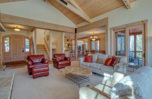 Three Peaks House | Easy Bend Elegance