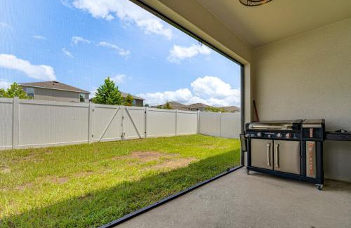 Groveland House | Easy Disney Day Trips Family Home with Pool Access