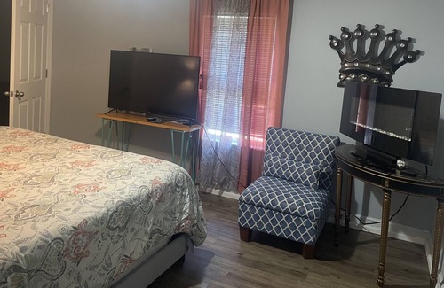 Huntsville House | Easy Downtown