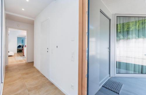 Vezia Apartment | Easy flat Vezia, indipendent entrance, free parking