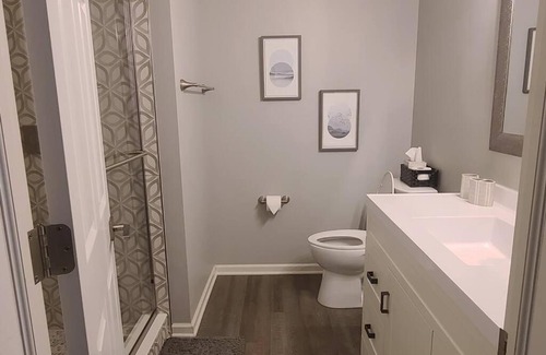 Noblesville House | Easy Living Near Ruoff Music Center