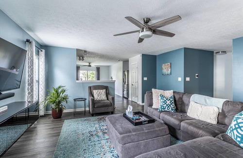 Noblesville House | Easy Living Within Walking Distance From Ruoff Music Center