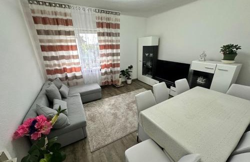Nordwestliche Außenstadt Apartment | Easy Stay Room for Two