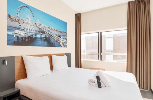 Scheveningen Badplaats Hotel | easyHotel The Hague Scheveningen Beach