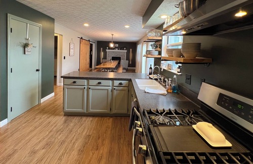 Pickerington House | Eat Here. Sleep Here. Love it Here!