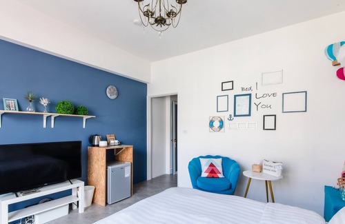 Gushan District Bed & Breakfast | EATzzZ Hostel