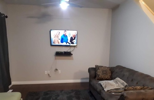 Timberlea House | Eazi King BedroomSuite