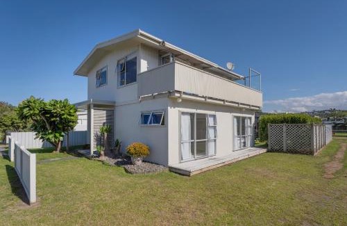 Whangamata House | Eazy Breezy - Whangamata Holiday Home