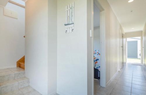 Whangamata House | Eazy Breezy - Whangamata Holiday Home