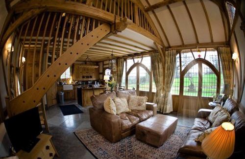 Tenbury Wells House | Ebony Cottage