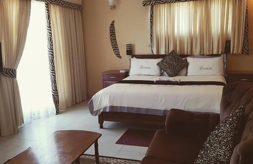 Bulawayo House | Ebuhleni Guest Lodge
