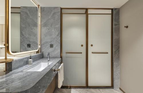 Weiyang Hotel | Echarm Plus Hotel - Xi'an Daminggong West Subway Station