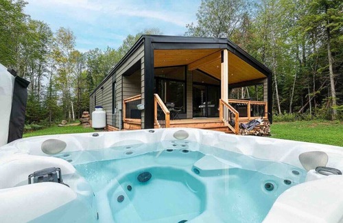 Baie-St-Paul Ski Chalet | Echo de la Forêt 9: Exclusive Nature, Spa Retreat