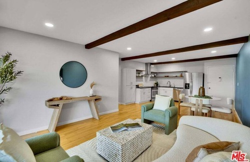 Downtown Los Angeles Condo | Echo Lake view condo - newly renovated - centrally located