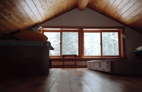 Ely Cabin | Echo Trail Family Cabin - Great Skiing & Hiking