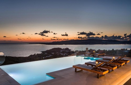 Lassi Villa | Echos Villa