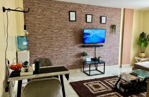 Ngelani Apartment | Eclectic 2 bedrm homely & comfy