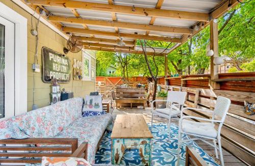 Bouldin House | Eclectic 3 Bedroom Block from South Congress