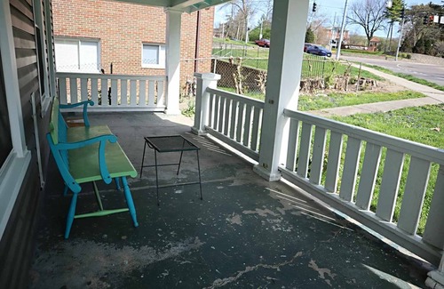 Dayton House | Eclectic 3 bedroom close to downtown