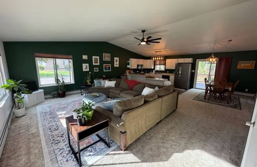 Grand Junction House | Eclectic, clean & cozy 2 bedroom house