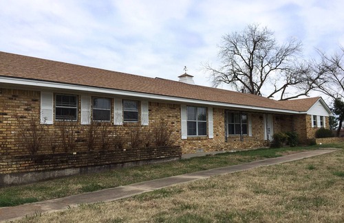 Westminster House | Eclectic Country Ranch, Great for Families! (Trenton, Leonard, Whitewright)