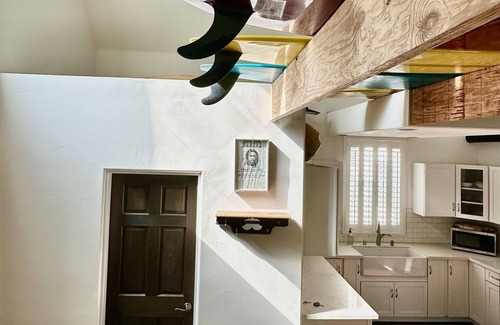 Del Mar Heights Cottage | Eclectic surf loft w/fire pit. Walking distance to the beach!