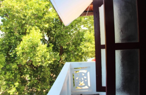 Manmunai North House | ECO FRIENDLY & AUTHENTIC HOLIDAY HOUSE