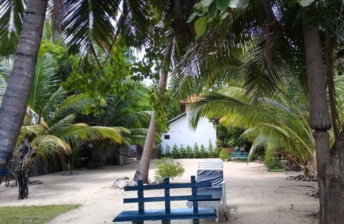 Manmunai North House | ECO FRIENDLY & AUTHENTIC HOLIDAY HOUSE