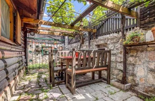 Kaluđerac Apartment | Eco Houses Drvljanik Buljarica
