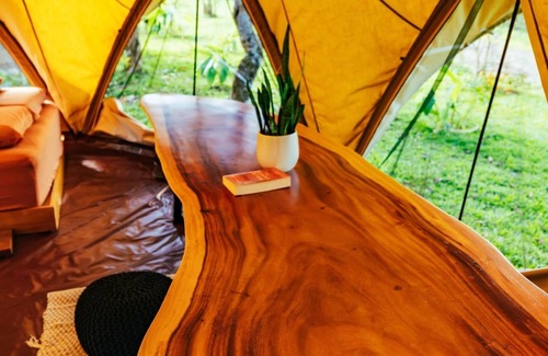 Dominical RV Rental | Eco Luxe Glamping Nest #12 - King Bed at Holos