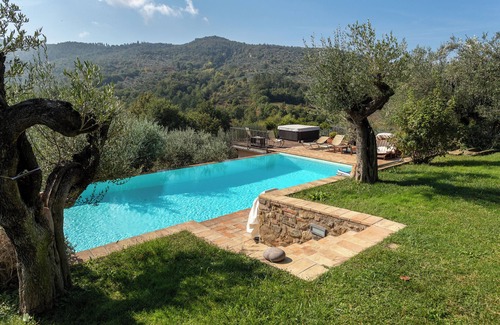 Paciano Cottage | Eco Luxury villa with infinity pool a Fontanaro Property