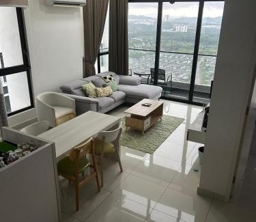 Gelang Patah Apartment | Eco Nest 3 Bedroom Duplex Apartment