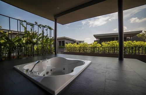 Maha Phruttharam Apartment | Eco Studio - (25 sqm)